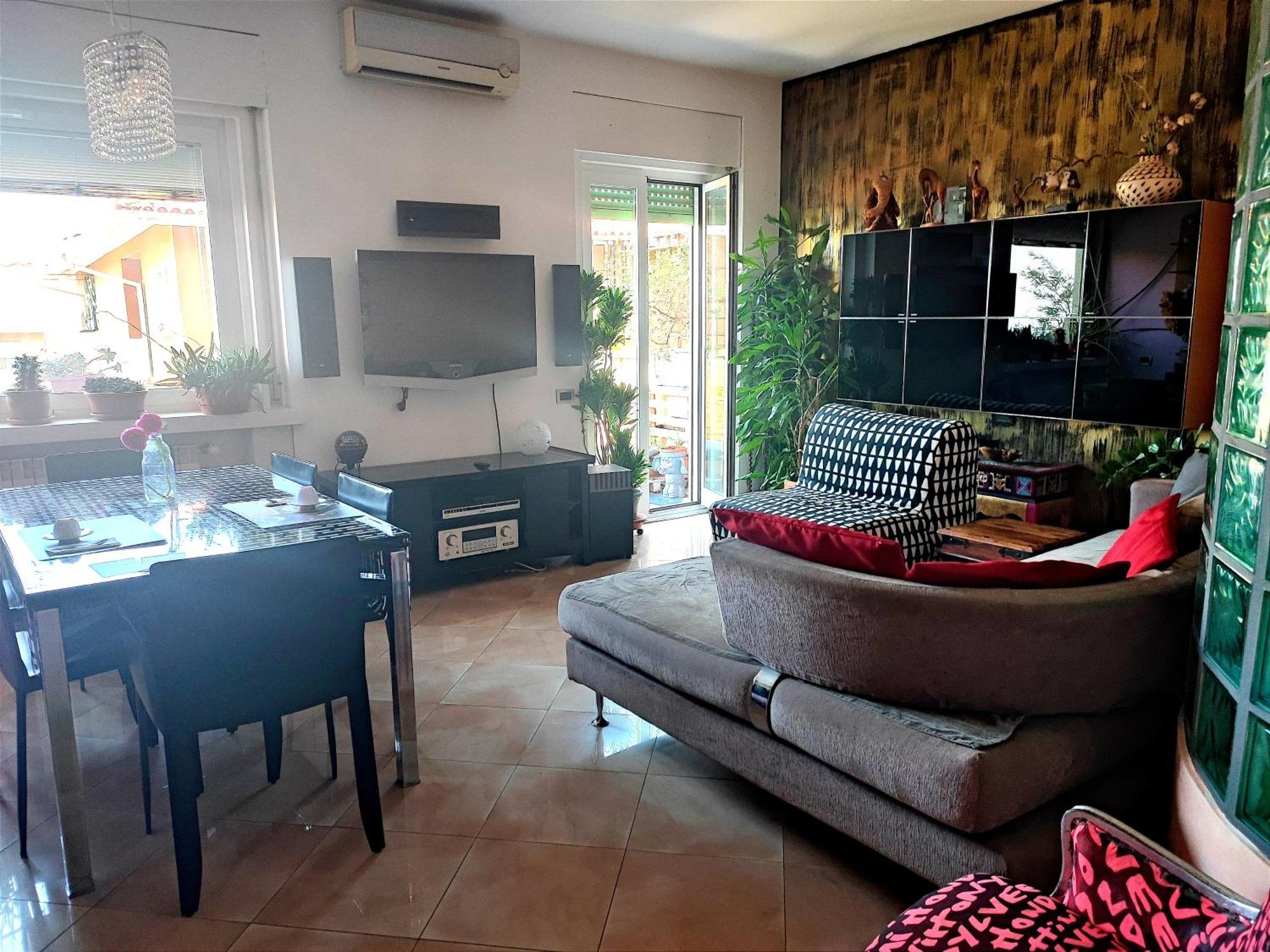 Charme&Chic Bed & Breakfast ตรีเอสเต ภายนอก รูปภาพ